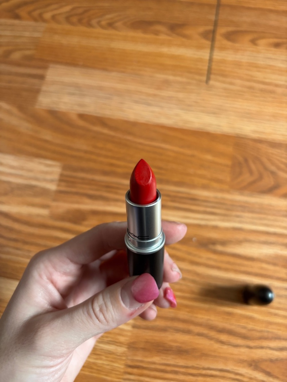 MAC Red Lipstick - Ruby Woo - Picture 4 of 7